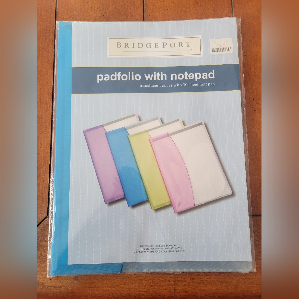 Bridgeport Padfolio With Notepad Blue BRAND NEW